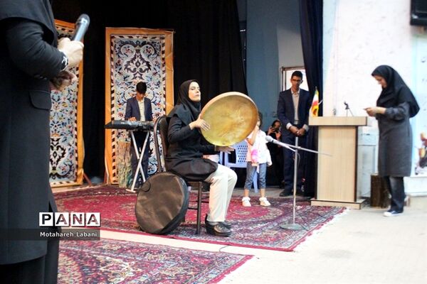 اختتامیه کلاس‌های تابستانه دختران در کانون شهید مطهری
