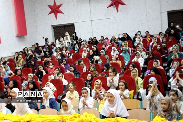اختتامیه کلاس‌های تابستانه دختران در کانون شهید مطهری
