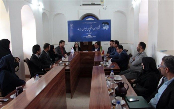 اصلی ترین رویکرد خبرنگاران القاء امید در جامعه باشد