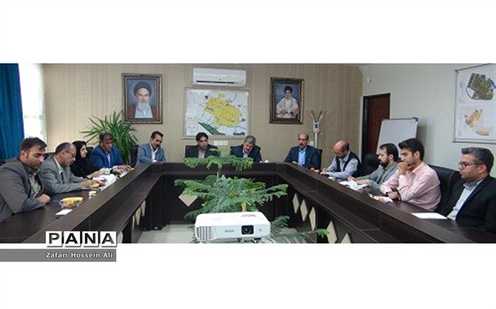 نقدهای سازنده خبرنگاران باعث رفع مشکلات می شود