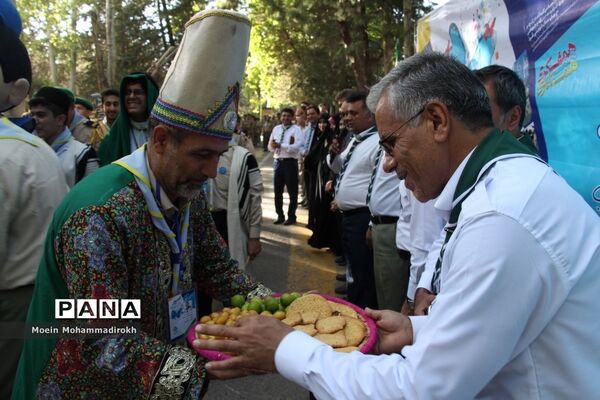 رژه پیشتازان پسر در نهمین دوره اردوی ملی