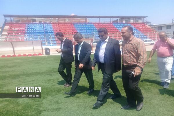 بازدید مدیرکل ورزش و جوانان مازندران از ورزشگاه وطنی قائم شهر