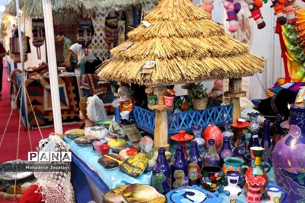 چهارمین نمایشگاه توانمندی‌های روستاییان و عشایر کشور