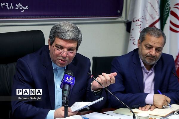 نشست صمیمی سرپرست وزارت آموزش و پرورش با مدیران و کارکنان معاونت پرورشی و فرهنگی