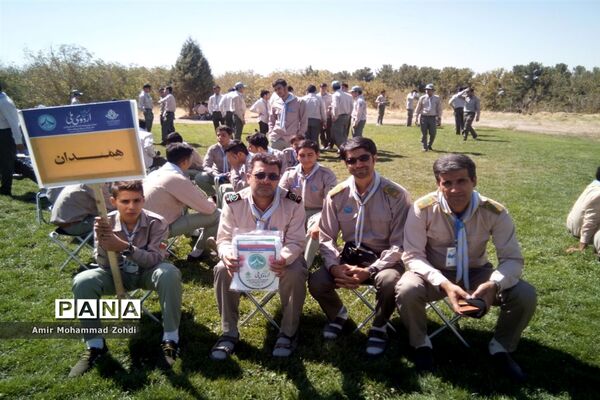 حضور پیشتازان پسر استان همدان در اردو ملی نیشابور