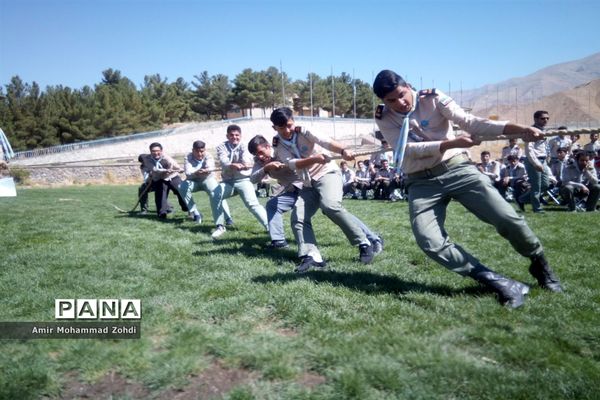 حضور پیشتازان پسر استان همدان در اردو ملی نیشابور