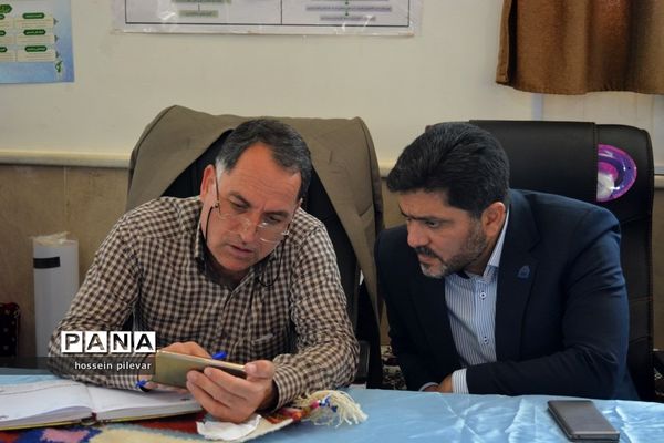 حضورمردمی و میز خدمت با حضور استاندار و مدیران کل استان در شهرستان خوسف