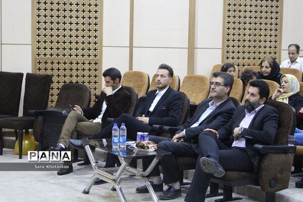 جشنواره غذا و جنگ شادی کودکان اوتیسم
