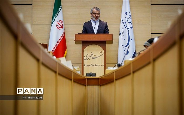 واکنش کدخدایی به جدال لفظی  یزدی و آملی لاریجانی