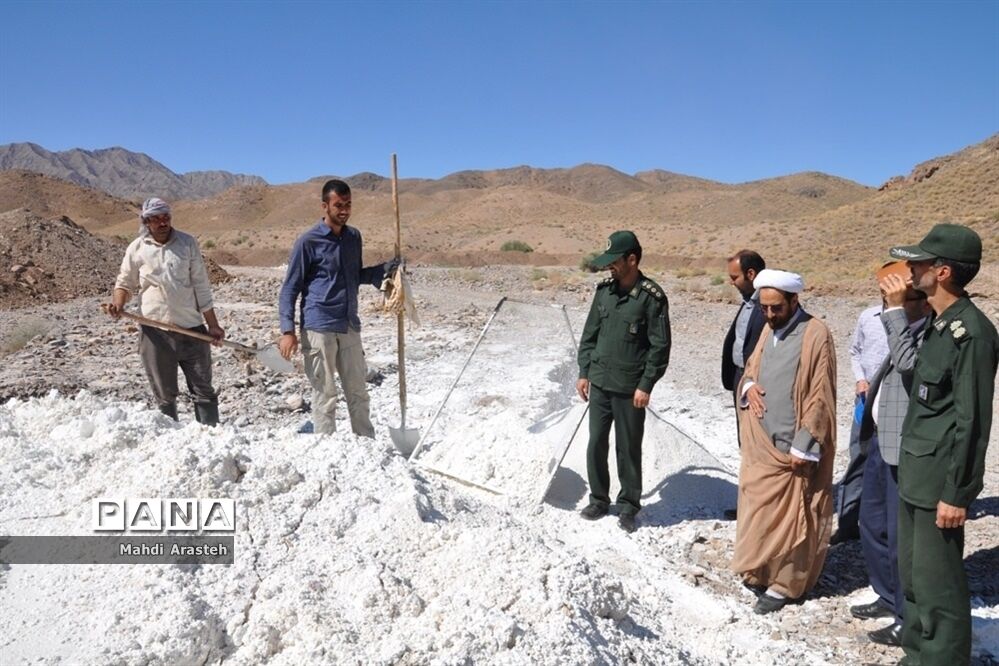 بازدید مسئولان از اردوی جهادی دانشجویان شهرستان خوسف