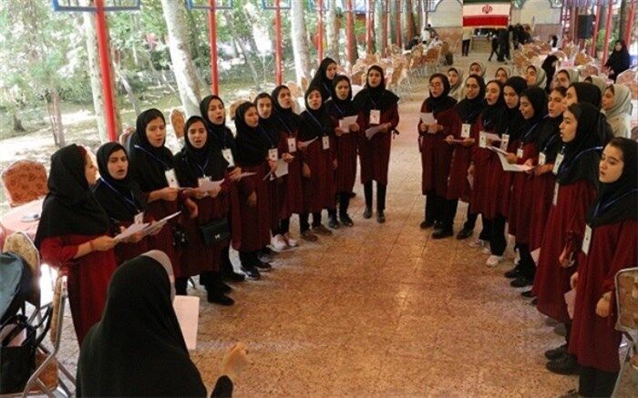 محمد صیدلو: سی و هفتمین جشنواره مسابقات فرهنگی هنری دانش آموزان دختربا اهداف  رقابت سالم  و افزایش توانمندی های فنی برگزار می‌شود