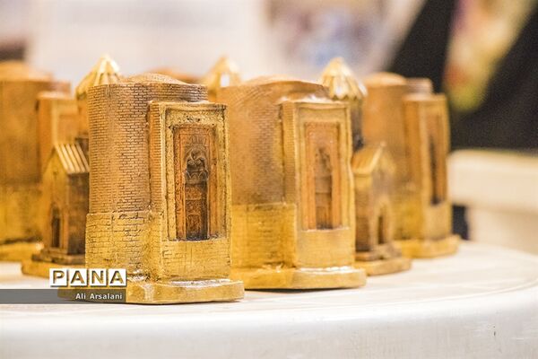 دومین جشنواره ملی گردشگری و صنایع دستی در ارومیه-۲