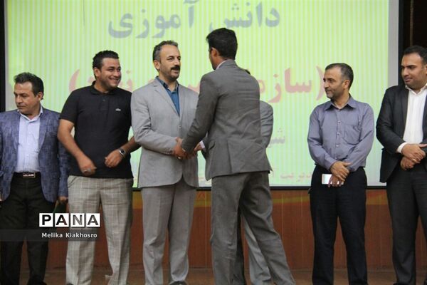 اولین همایش سمن‌های دانش‌آموزی در محمودآباد