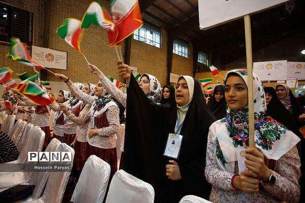 مراسم افتتاحیه سی و هفتمین جشنواره فرهنگی هنری دانش آموزان دختر کشور