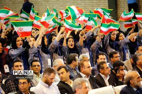 مراسم افتتاحیه سی و هفتمین جشنواره فرهنگی هنری دانش آموزان دختر کشور