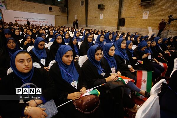 مراسم افتتاحیه سی و هفتمین جشنواره فرهنگی هنری دانش آموزان دختر کشور