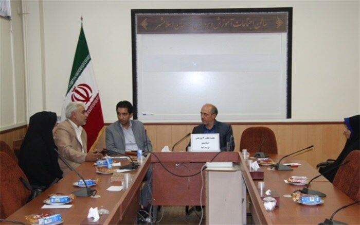 برگزاری جلسه قطبی کارشناسان پژوهش شهرستانهای استان تهران در اسلامشهر
