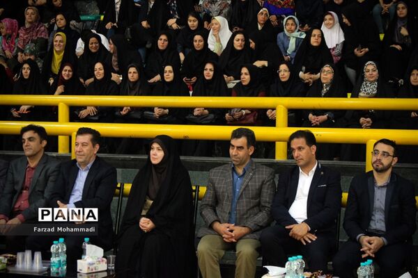 برگزاری مراسم تجلیل از منتخبان و نخبگان علمی فرهنگی هنری و قرآنی در چهار دانگه