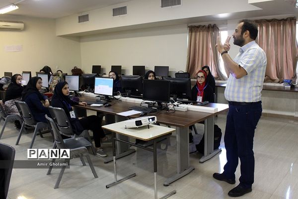 اولین روز از رقابت‌های سی و هفتمین جشنواره فرهنگی و هنری دختران سراسر کشور