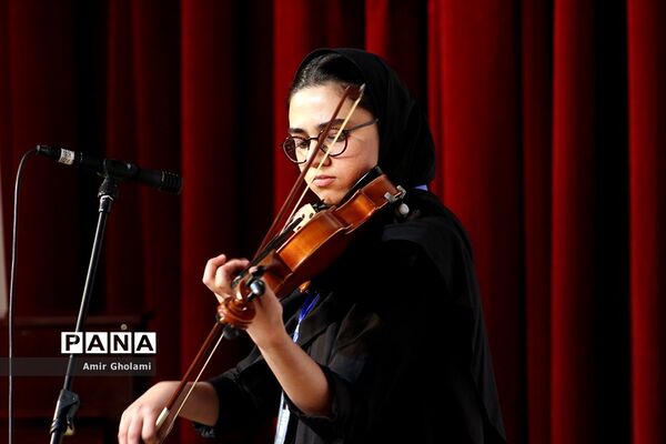 اولین روز از رقابت‌های سی و هفتمین جشنواره فرهنگی و هنری دختران سراسر کشور