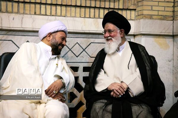 مراسم عمامه‌گذاری 280 طلبه خراسان