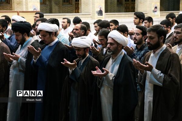 مراسم عمامه‌گذاری 280 طلبه خراسان