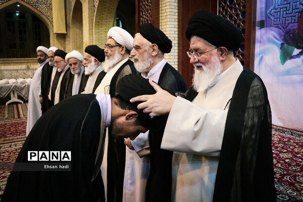 مراسم عمامه‌گذاری 280 طلبه خراسان