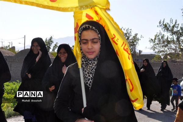 حرکت کاروان شادی غدیر در شهرستان خوسف