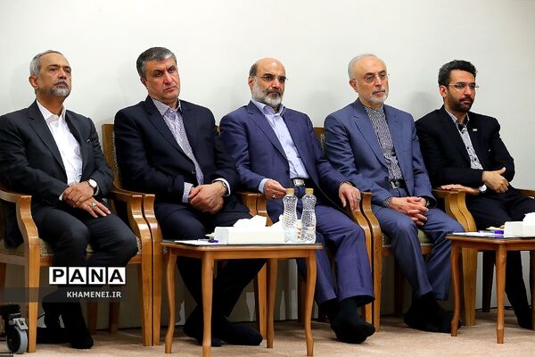 دیدار رئیس‌جمهوری و اعضای هیئت دولت با رهبر معظم انقلاب