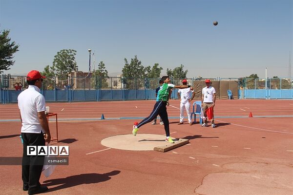 مسابقات ورزشی دانش‌آموزان پسر در شهرکرد