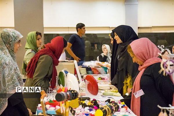 نمایشگاه گروهی دست ساخته‌های من