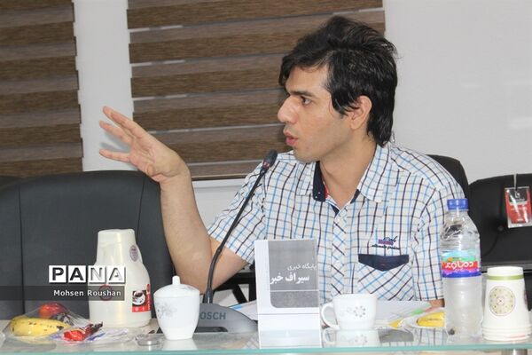 نشست شورای معاونان آموزش و پرورش استان بوشهر با خبرنگاران