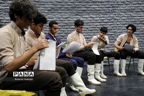 سی و هفتمین جشنواره فرهنگی و هنری دانش‌آموزان کشور