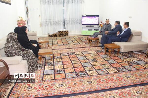 دیدار معاون مطبوعاتی وزارت فرهنگ با پیشکسوت مدیر خبرگزاری ایرنا بوشهر