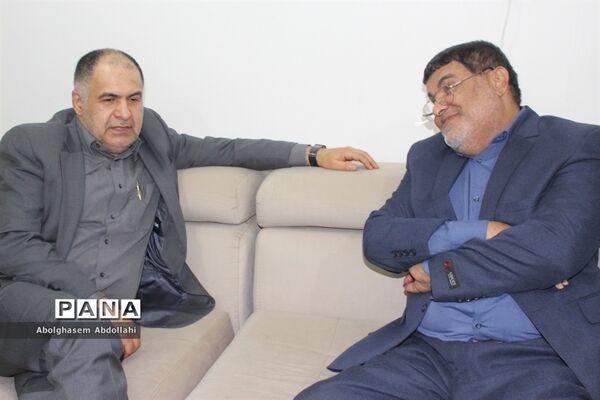 دیدار معاون مطبوعاتی وزارت فرهنگ با پیشکسوت مدیر خبرگزاری ایرنا بوشهر