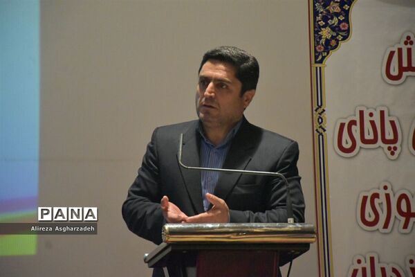 همایش تجلیل از دانش‌آموزان خبرنگار مازندران-۲