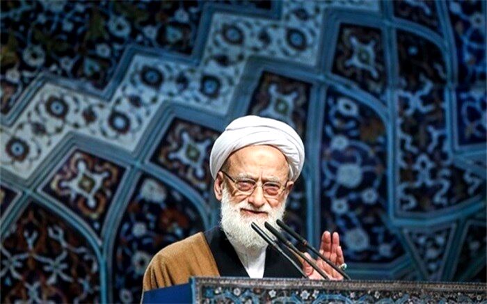 امامی کاشانی: خانم‌ها خانه‌داری و تربیت فرزند را فدای کار اداری و درس خواندن نکنند