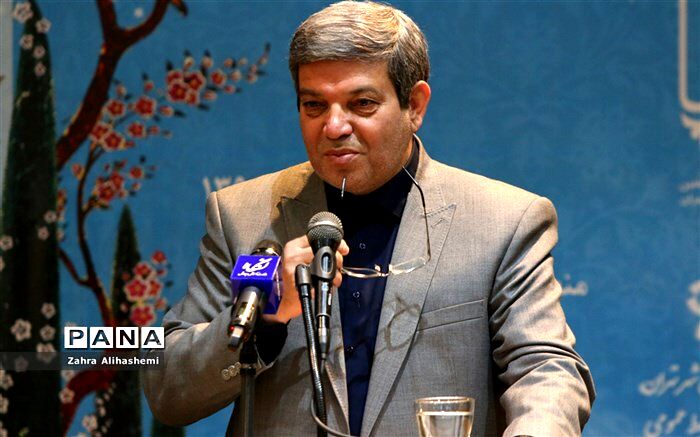 حسینی: کاری نکنیم بازنشستگان احساس به حاشیه رانده شدن  داشته باشند