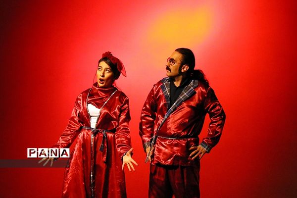 اجرای نمایش «از گوشۀ تبریز تا پرده های ترابزون»