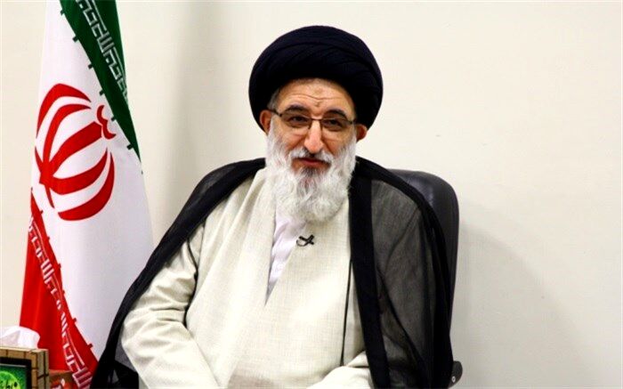 امام جمعه کرج : ایجاد بدعت و مناسک سازی در مراسم عزاداری محرم یکی از طرح‌ها و برنامه‌های دشمن برای نفوذ فرهنگی است