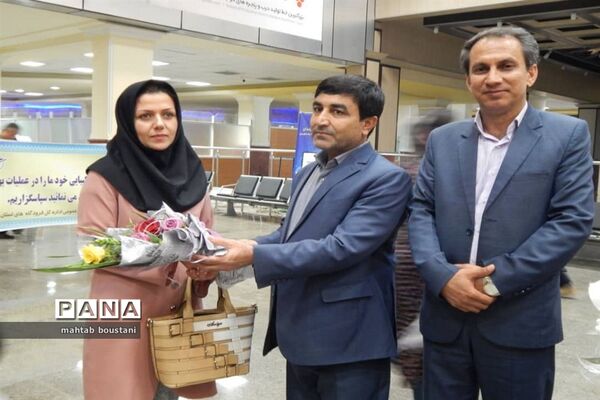 استقبال از دانش‌آموزان برگزیده استان بوشهر در جشنواره نوجوان خوارزمی مرحله کشوری