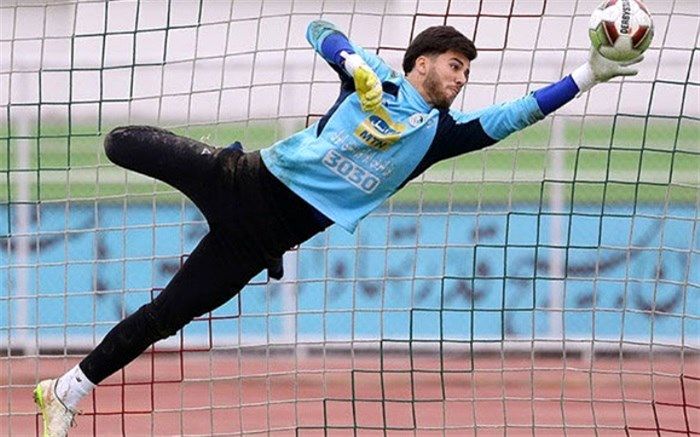 قرارداد گلر استقلال فسخ شد