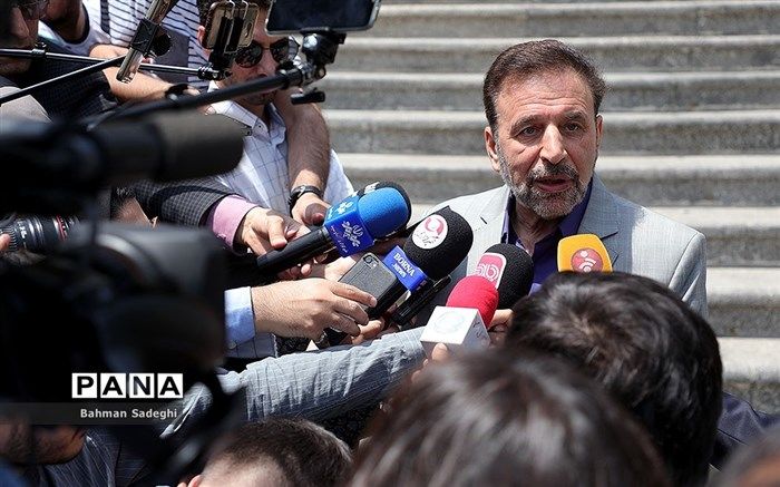 محمود واعظی: دولت متعلق به کارگران است