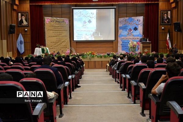 آیین افتتاحیه بیست و پنجمین کنگره قرآن کریم دانش‌آموزان سمپاد