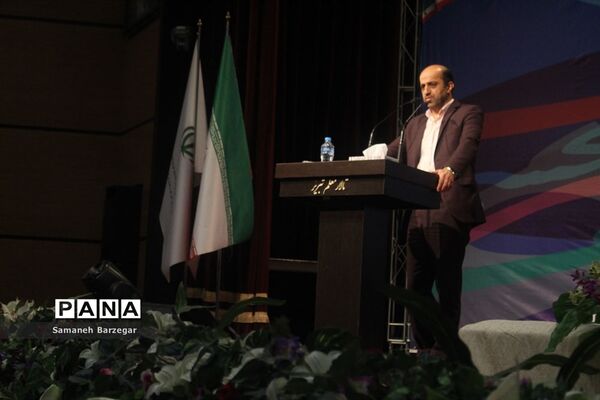 اختتامیه بیستمین جشنواره هنرهای تجسمی هنرستان‌های کشور در تبریز