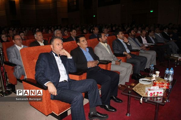 اختتامیه بیستمین جشنواره هنرهای تجسمی هنرستان‌های کشور در تبریز