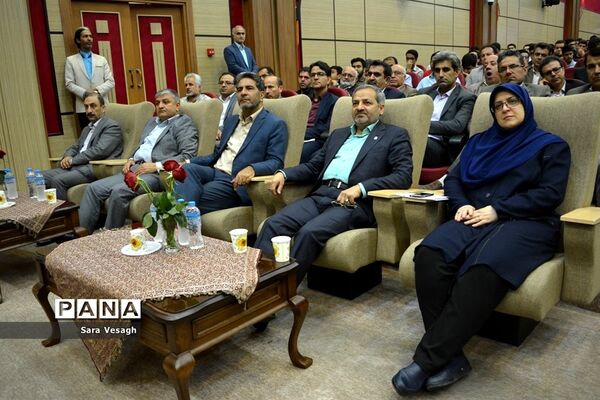 آیین تجلیل از برگزیدگان بیست و پنجمین کنگره قرآن کریم دانش‌آموزان سمپاد