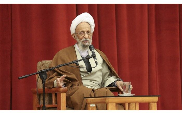 مصباح یزدی:  انقلاب اسلامی یعنی اینکه ما همانند حیوانات نیستیم