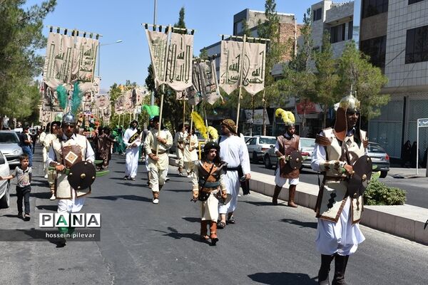حرکت نمادین کاروان امام حسین علیه السلام در بیرجند