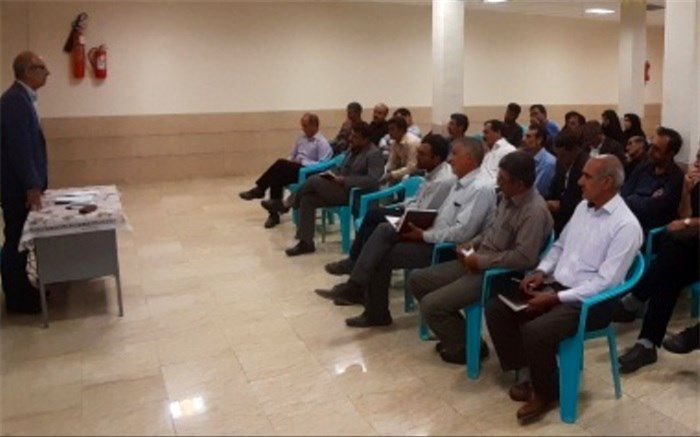 جلسه هم اندیشی مدیران دوره ابتدایی شهرستان سمیرم برگزار شد